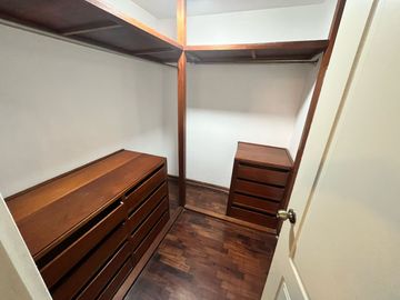 SE VENDE HERMOSO DEPARTAMENTO 300 M2 EN SURCO