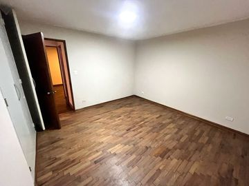 SE VENDE HERMOSO DEPARTAMENTO 300 M2 EN SURCO