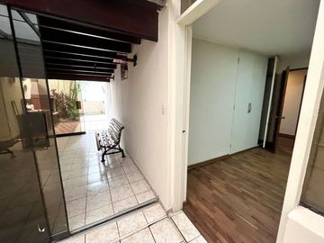 SE VENDE HERMOSO DEPARTAMENTO 300 M2 EN SURCO