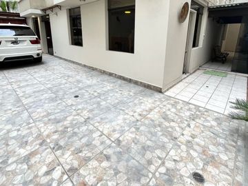 SE VENDE HERMOSO DEPARTAMENTO 300 M2 EN SURCO
