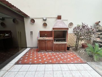 SE VENDE HERMOSO DEPARTAMENTO 300 M2 EN SURCO