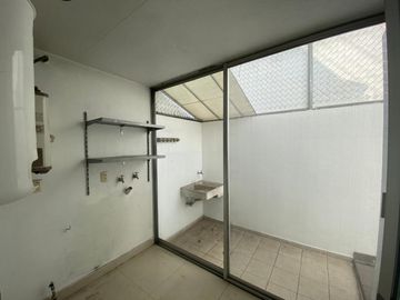 CASA EN VENTA EN JARDIN DE LAS MORAS, TLAJOMULCO DE ZUÑIGA