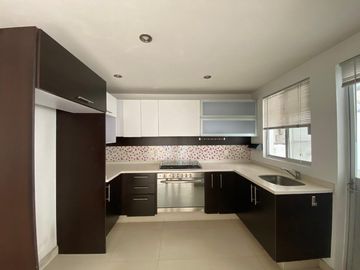 CASA EN VENTA EN JARDIN DE LAS MORAS, TLAJOMULCO DE ZUÑIGA