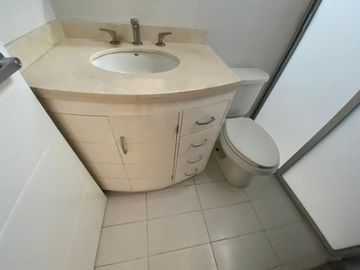 CASA EN VENTA EN JARDIN DE LAS MORAS, TLAJOMULCO DE ZUÑIGA