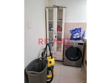 Se Alquila Hermoso Departamento Amoblado, 2Do Piso En Ate.