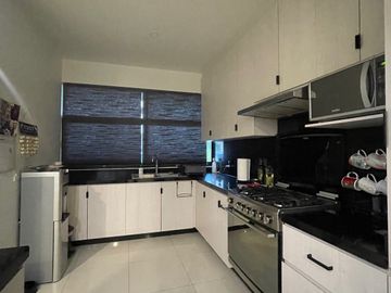EXCLUSIVA CASA EN VENTA CON PANELES SOLARES DE ENTREGA INMEDIATA