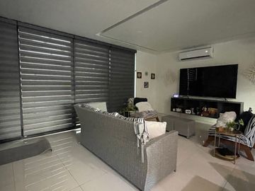 EXCLUSIVA CASA EN VENTA CON PANELES SOLARES DE ENTREGA INMEDIATA