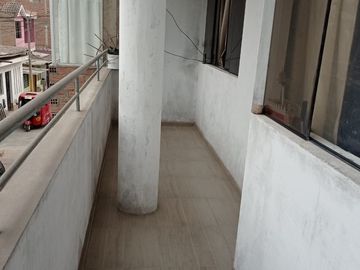 Venta De Casa De 2 Pisos En Villa El Salvador