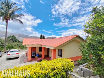 FINCA, CON DOS CASAS, EN PAMBAHACIENDA-MASCARILLA, MIRA A 30 MINUTOS DE IBARRA