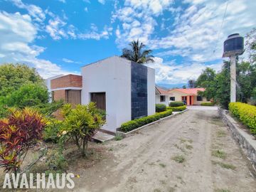 FINCA, CON DOS CASAS, EN PAMBAHACIENDA-MASCARILLA, MIRA A 30 MINUTOS DE IBARRA