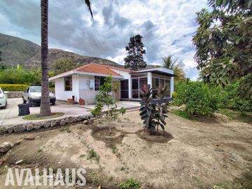 FINCA, CON DOS CASAS, EN PAMBAHACIENDA-MASCARILLA, MIRA A 30 MINUTOS DE IBARRA