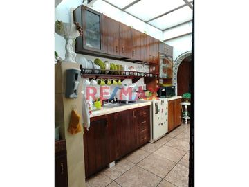 Se Vende Casa de 2 pisos,  En La Capullana