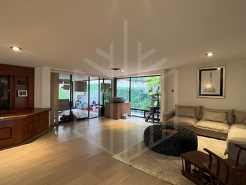 CASA EXCLUSIVA EN VENTA CON VISTA AL GOLF EN VALLESCONDIDO
