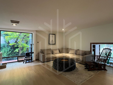 CASA EXCLUSIVA EN VENTA CON VISTA AL GOLF EN VALLESCONDIDO