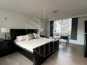 CASA EXCLUSIVA EN VENTA CON VISTA AL GOLF EN VALLESCONDIDO