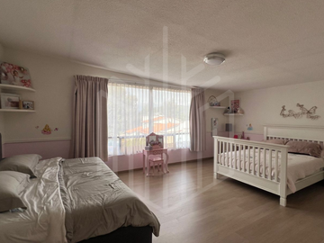 CASA EXCLUSIVA EN VENTA CON VISTA AL GOLF EN VALLESCONDIDO