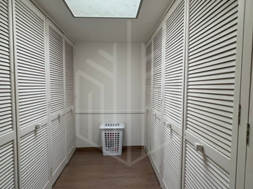 CASA EXCLUSIVA EN VENTA CON VISTA AL GOLF EN VALLESCONDIDO