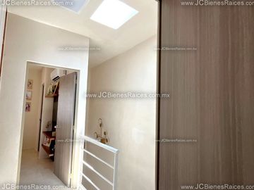 🏠Casa en Venta a 10 minutos del  Aeropuerto🛫 por💲1,081,500