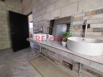 🔥 ¡Exclusiva Casa De Playa En Vichayito - Los Organos – Frente Al Mar Y Lista Para Ti! 🏡🌊 // ID: 1134635