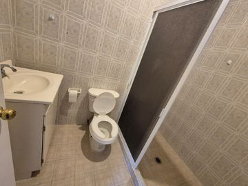 Casa de dos pisos y terraza con 3 recamaras y 2 baños en Granjas Banthi