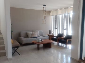 CASA EN VENTA EN CORREGIDORA, QUERETARO
