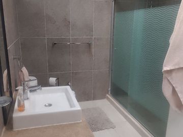 CASA EN VENTA EN CORREGIDORA, QUERETARO