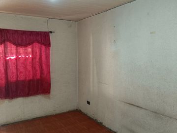 Departamento en un primer piso villa El Salvador Renca