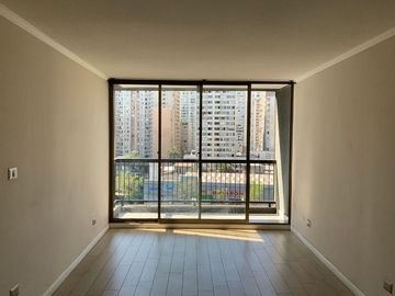 DEPARTAMENTO AMPLIO. CERCANO METRO STA. LUCIA