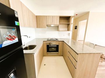 ALQUILER DE DPTO DE ESTRENO – EQUIPADO Y SEMI AMOBLADO – STA. CATALINA - VISTA PANORÁMIRA