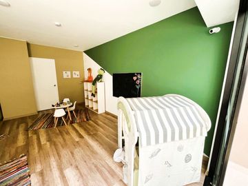ALQUILER DE DPTO DE ESTRENO – EQUIPADO Y SEMI AMOBLADO – STA. CATALINA - VISTA PANORÁMIRA