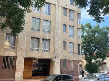 ACOGEDOR DEPARTAMENTO. ENTRE METRO CUMMING Y QUINTA NORMAL