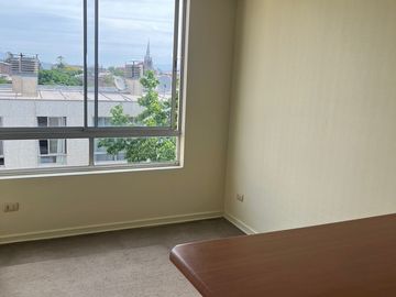 ACOGEDOR DEPARTAMENTO. ENTRE METRO CUMMING Y QUINTA NORMAL