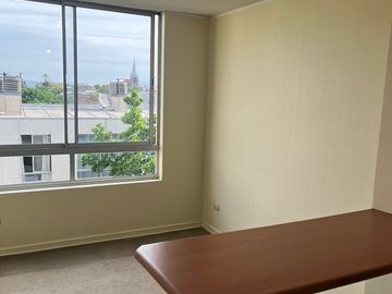 ACOGEDOR DEPARTAMENTO. ENTRE METRO CUMMING Y QUINTA NORMAL