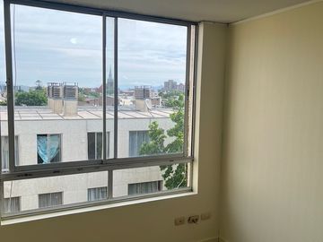 ACOGEDOR DEPARTAMENTO. ENTRE METRO CUMMING Y QUINTA NORMAL