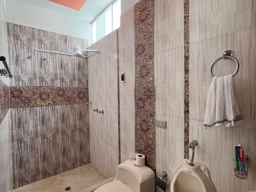 Venta de departamento de 160m en Parque Los Portales, Huánuco