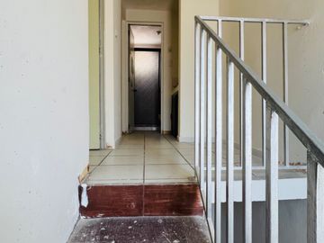 OPORTUNIDAD DE INVERSIÓN CASA EN LOMAS DE SAN JUAN, EN CALLE MONTE SINAI, PROPIO PARA USAR COMO CASA CON LOCAL COMERCIAL, OFICINA, ETC...
