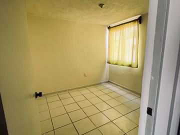 OPORTUNIDAD DE INVERSIÓN CASA EN LOMAS DE SAN JUAN, EN CALLE MONTE SINAI, PROPIO PARA USAR COMO CASA CON LOCAL COMERCIAL, OFICINA, ETC...