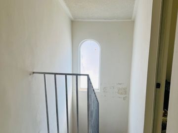 OPORTUNIDAD DE INVERSIÓN CASA EN LOMAS DE SAN JUAN, EN CALLE MONTE SINAI, PROPIO PARA USAR COMO CASA CON LOCAL COMERCIAL, OFICINA, ETC...