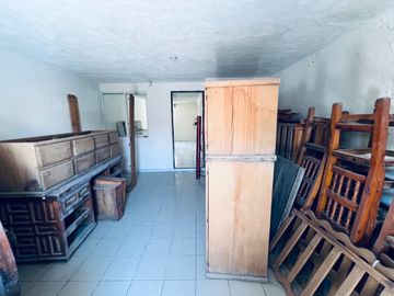 OPORTUNIDAD DE INVERSIÓN CASA EN LOMAS DE SAN JUAN, EN CALLE MONTE SINAI, PROPIO PARA USAR COMO CASA CON LOCAL COMERCIAL, OFICINA, ETC...