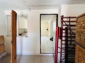 OPORTUNIDAD DE INVERSIÓN CASA EN LOMAS DE SAN JUAN, EN CALLE MONTE SINAI, PROPIO PARA USAR COMO CASA CON LOCAL COMERCIAL, OFICINA, ETC...