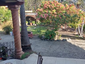 CASA EN VENTA EN COL. MANTANTIALES