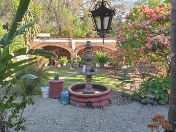 CASA EN VENTA EN COL. MANTANTIALES