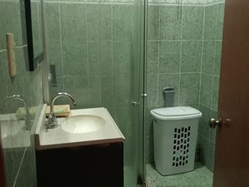 CASA EN VENTA EN COL. MANTANTIALES