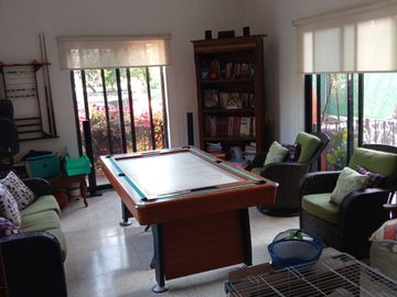 CASA EN VENTA EN COL. MANTANTIALES