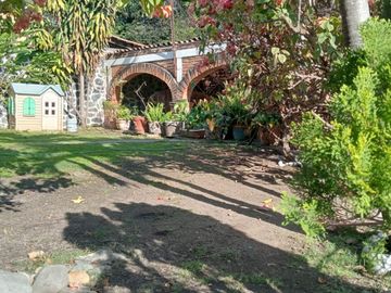 CASA EN VENTA EN COL. MANTANTIALES