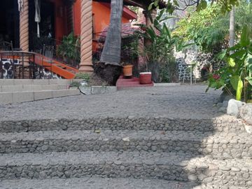 CASA EN VENTA EN COL. MANTANTIALES