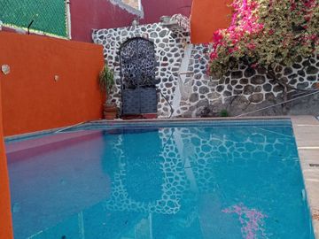 CASA EN VENTA EN COL. MANTANTIALES