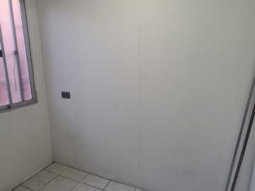 PARTAMENTO PRIMER PISO- LA FLORIDA -VILLA ALBERTO LARRAGUIBEL-RM