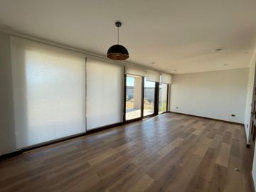 SE VENDE CASA