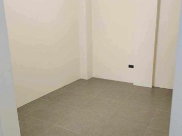 RUSH SALE BRAND NEW HOUSE AND LOT IN PACIFIC GRAND VILLAS LAPULAPU CITY